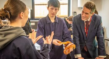 Gavin Williamson MP speaking with T Level animal care learners